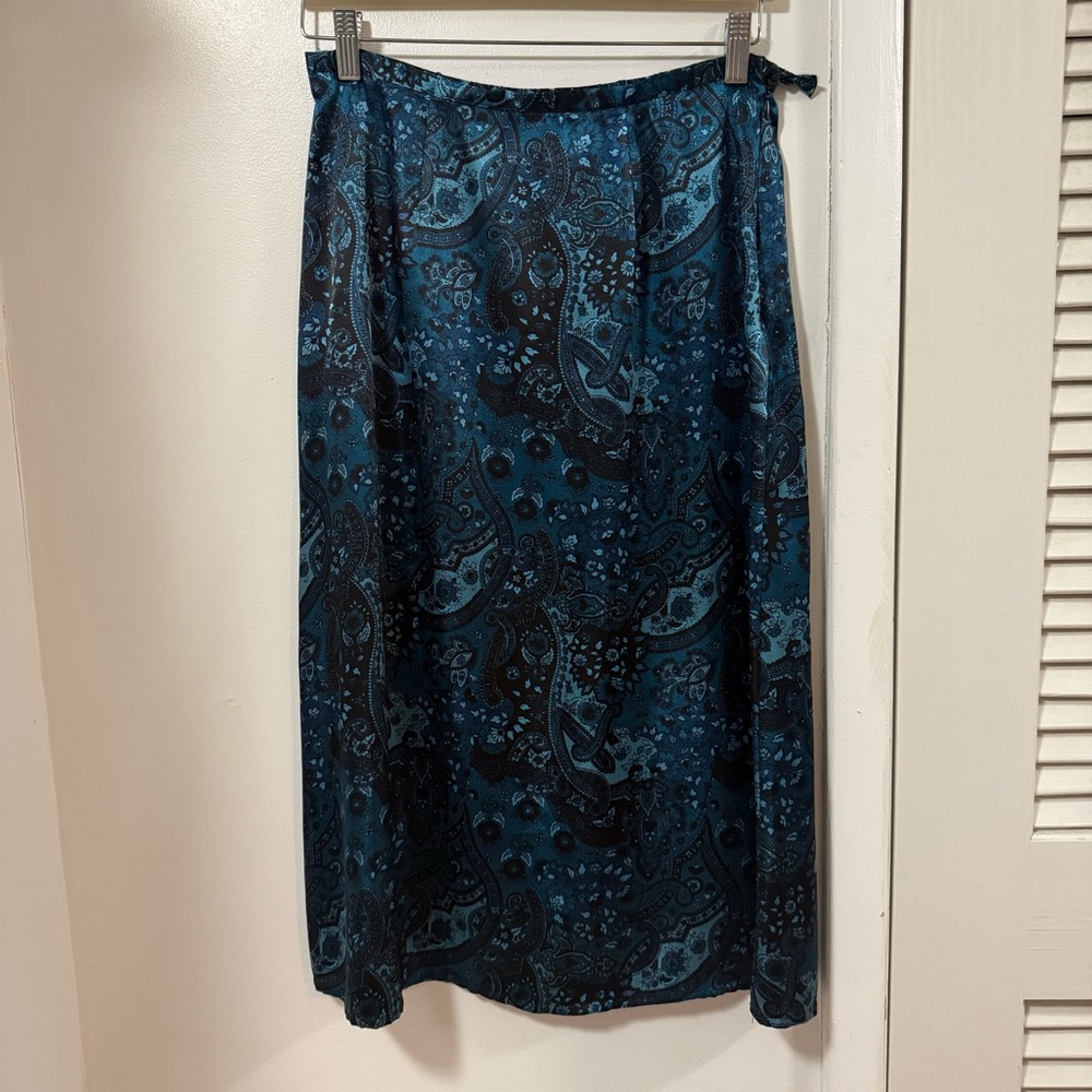 Blue Paisley Satin midi Skirt